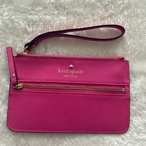 SALE❗️♠️Kate Spade Wristlet Wallet: Pink Color♠️